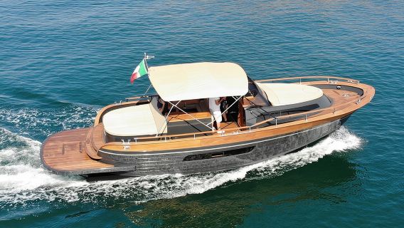 เกาะคาปรี อิตาลี + ทัวร์วันเดียว/ทัวร์หลายวัน|เรือยอทช์รอบเกาะ|ว่ายน้ำและดำน้ำตื้น|ทัศนศึกษาชายฝั่ง