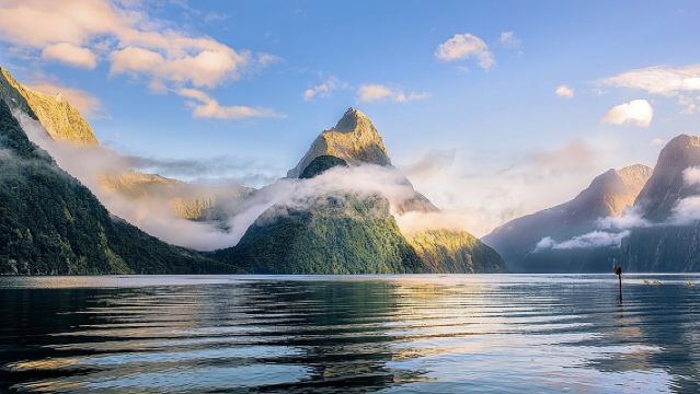 Премиум экскурсия в Милфорд-Саунд с круизом и обедом из Те-Анау