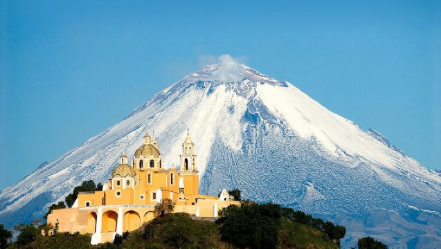 San Andrés Cholula, Pueblo Mágico en un Tranvía Tradicional desde Puebla