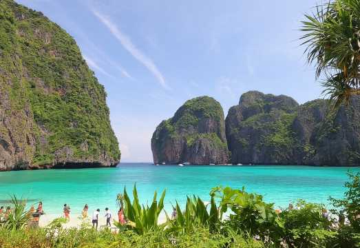 From Phi Phi: Sunrise & Beat The Crowds to Maya Bay by Speedboat