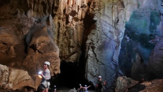 Fiji: Pengembaraan Zipline dan Penerokaan Gua