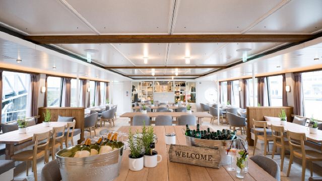 ปัสเซา: Barefoot ปัสเซา XL