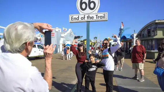 Half-Day LA City Tour: Start From Hollywood or Santa Monica