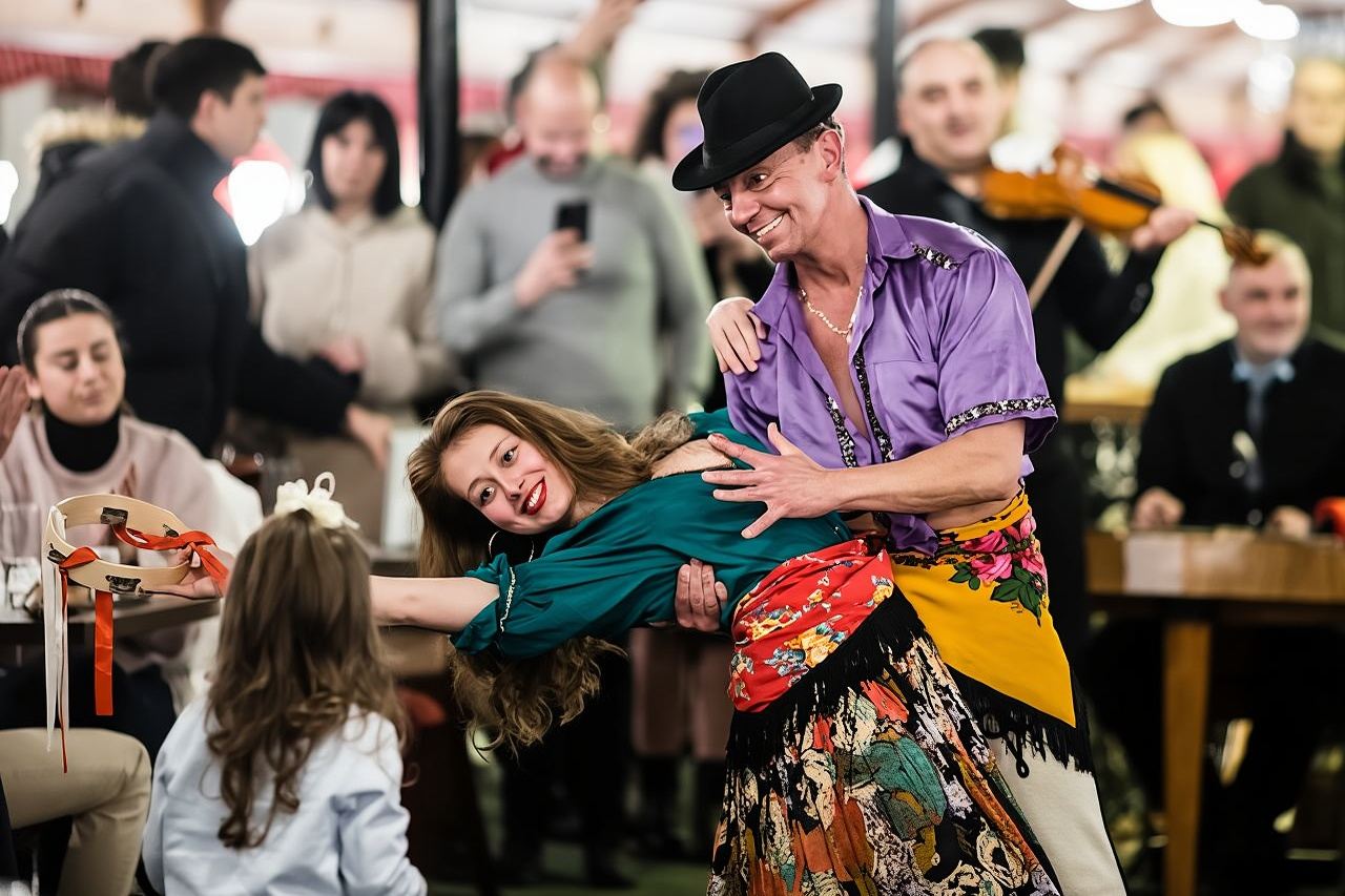 Pelayaran Danube Budapest dengan Makan Malam Bufet, Persembahan dan Muzik