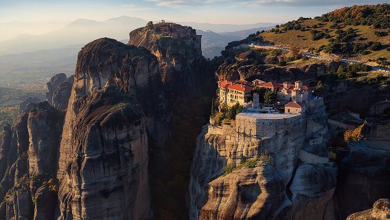 Thermopylae, Meteora and Delphi Private Full Day Tour