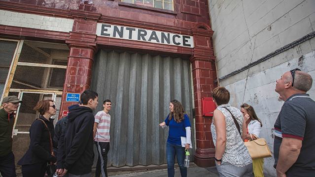 Tur Jalan Kaki Tersembunyi di London
