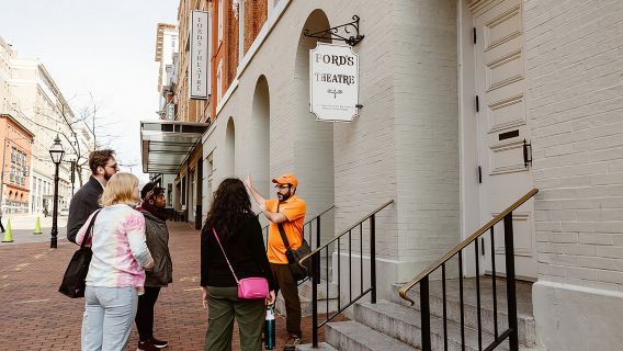 Night of Lincoln Assassination: from White House to Ford Theatre