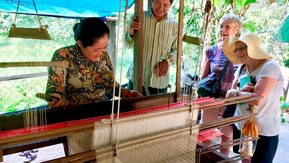 Halbtägige Kreuzfahrt und Ausflüge zur Seideninsel mit englischsprachiger Reiseleitung