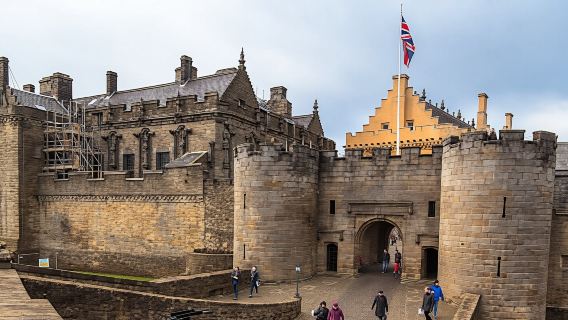 Loch Lomond, Stirling Castle and the Kelpies tour from Edinburgh