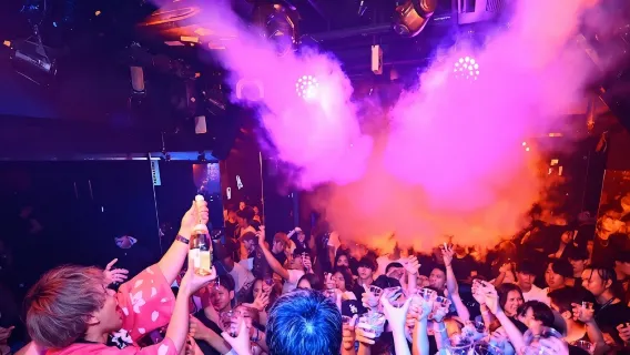 Kobe: ANCHOR nightclub admission ticket + drink (exclusive for foreign visitors)