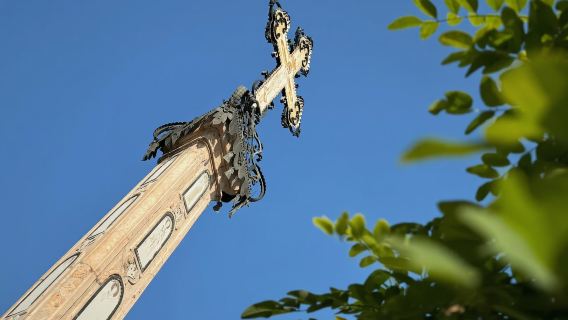 匈牙利聖安德烈+維謝格拉德高堡+埃斯泰爾戈姆聖殿定制包車遊