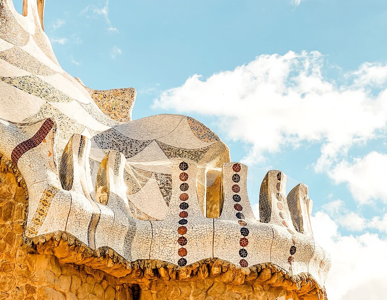 บาร์เซโลนา: ตั๋วและทัวร์ Park Güell และซากราดาฟามีเลีย