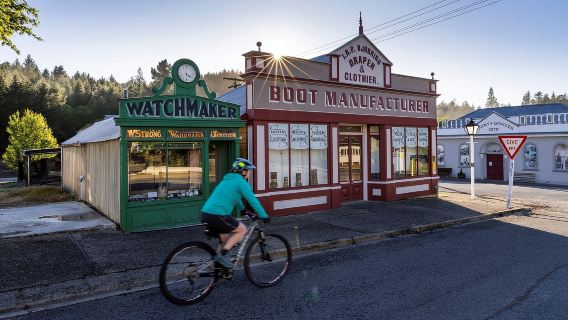 ทัวร์กลุ่มเล็กจากมิดเดิลมาร์ชไปควีนส์ทาวน์ (เที่ยวเดียว)