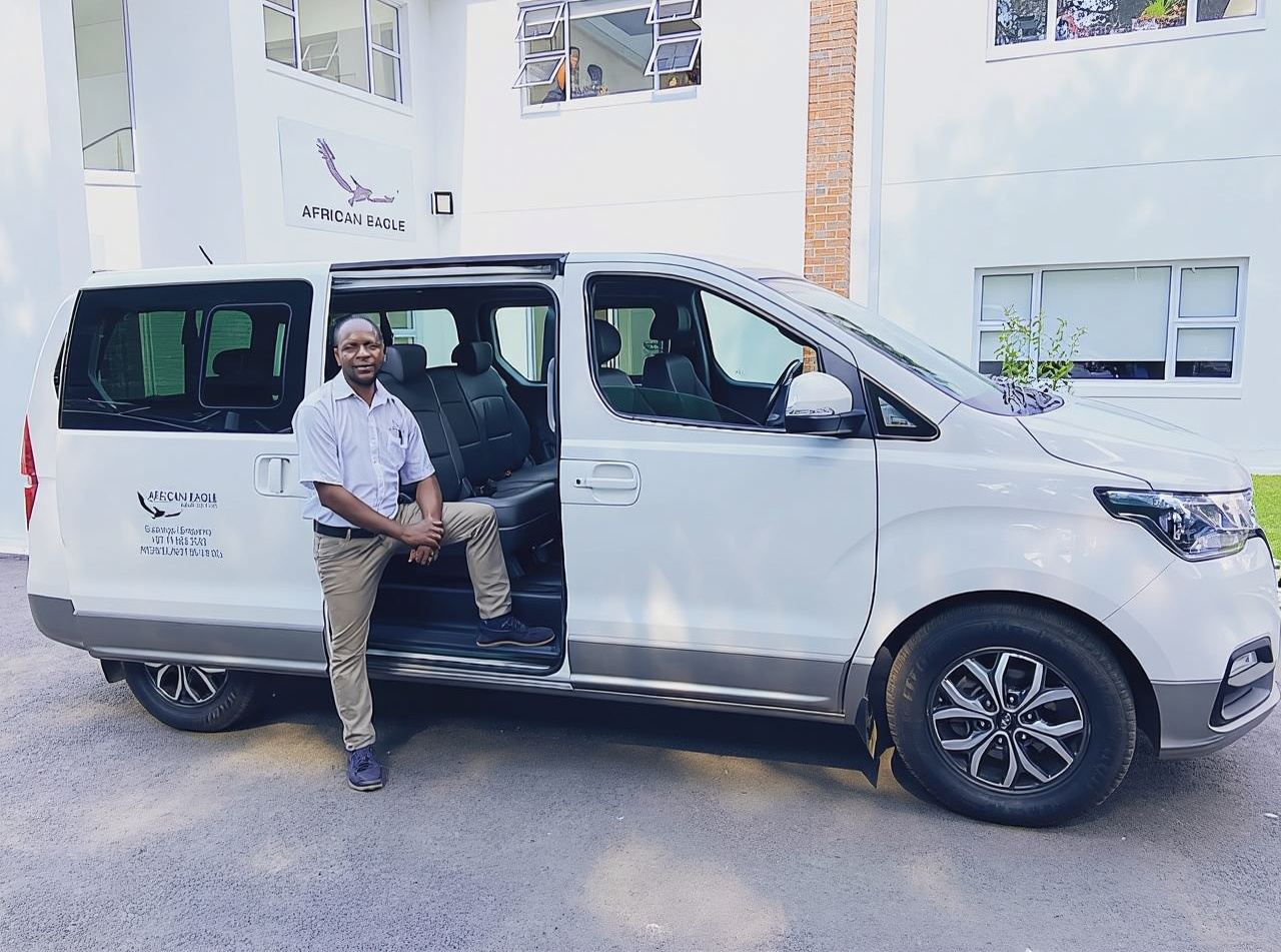 Johannesburg: Airport Transfer with City & Soweto Tour