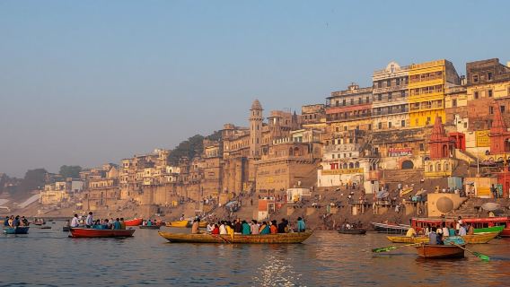 Varanasi: Half Day Tour Traditional Breakfast & Boat ride