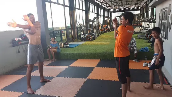 Featured tour with 25 reviews: Bangkok: Muay Thai Boxing Class for Beginners small group