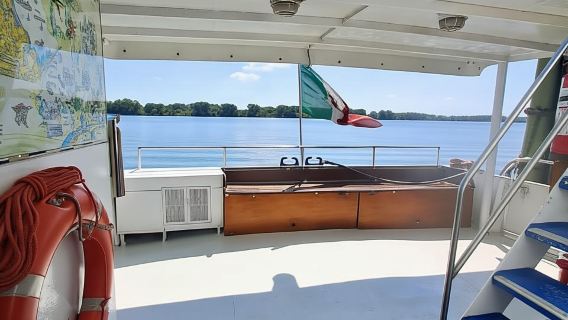 Mantova: Tour panoramico guidato in barca "Città, Laghi e Parco Naturale"