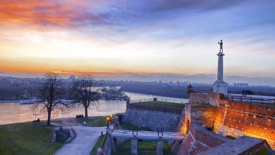 貝爾格萊德要塞+ 聖薩瓦教堂+步行街+貝爾格萊德博物館一日遊