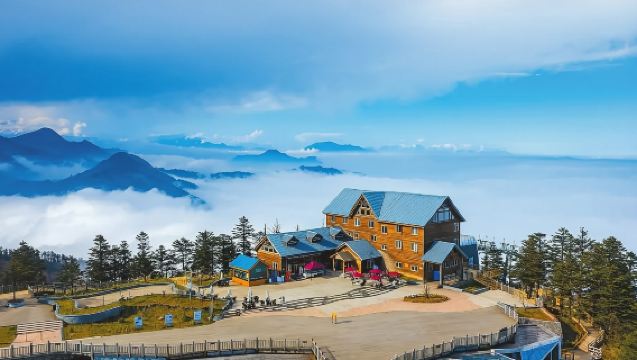 Sewaan peribadi pergi-balik Chengdu ke Gunung Salji Xiling - Penghantaran percuma ke rumah (Pakej persendirian lawatan sehari)