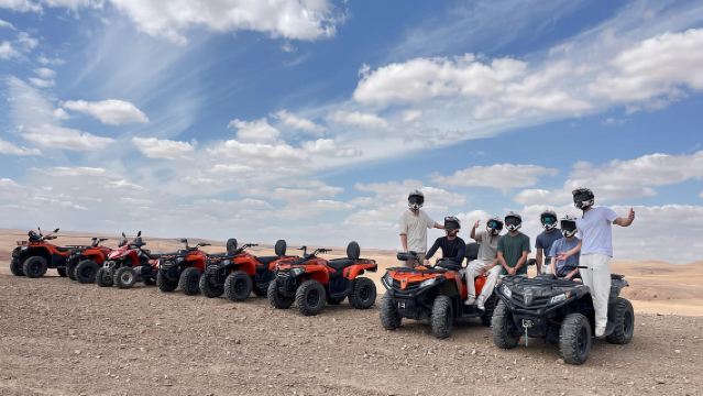 Marrakech : Quad et balades à dos de chameau dans le désert d'Agafay, dîner et spectacle