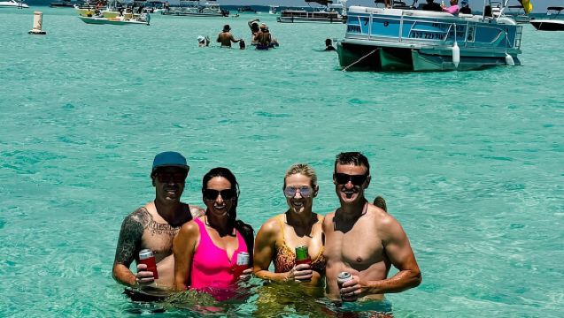 Crab Island Pontoon Boat Tour with Captain- 3-Hour Destin Charter