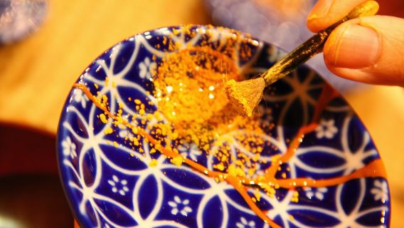 Experiencia Auténtica de Kintsugi: El Arte de la Unión Dorada en Tokio