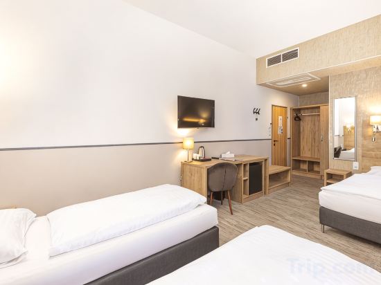 City Hotel Matyas Room Type - Triple Room