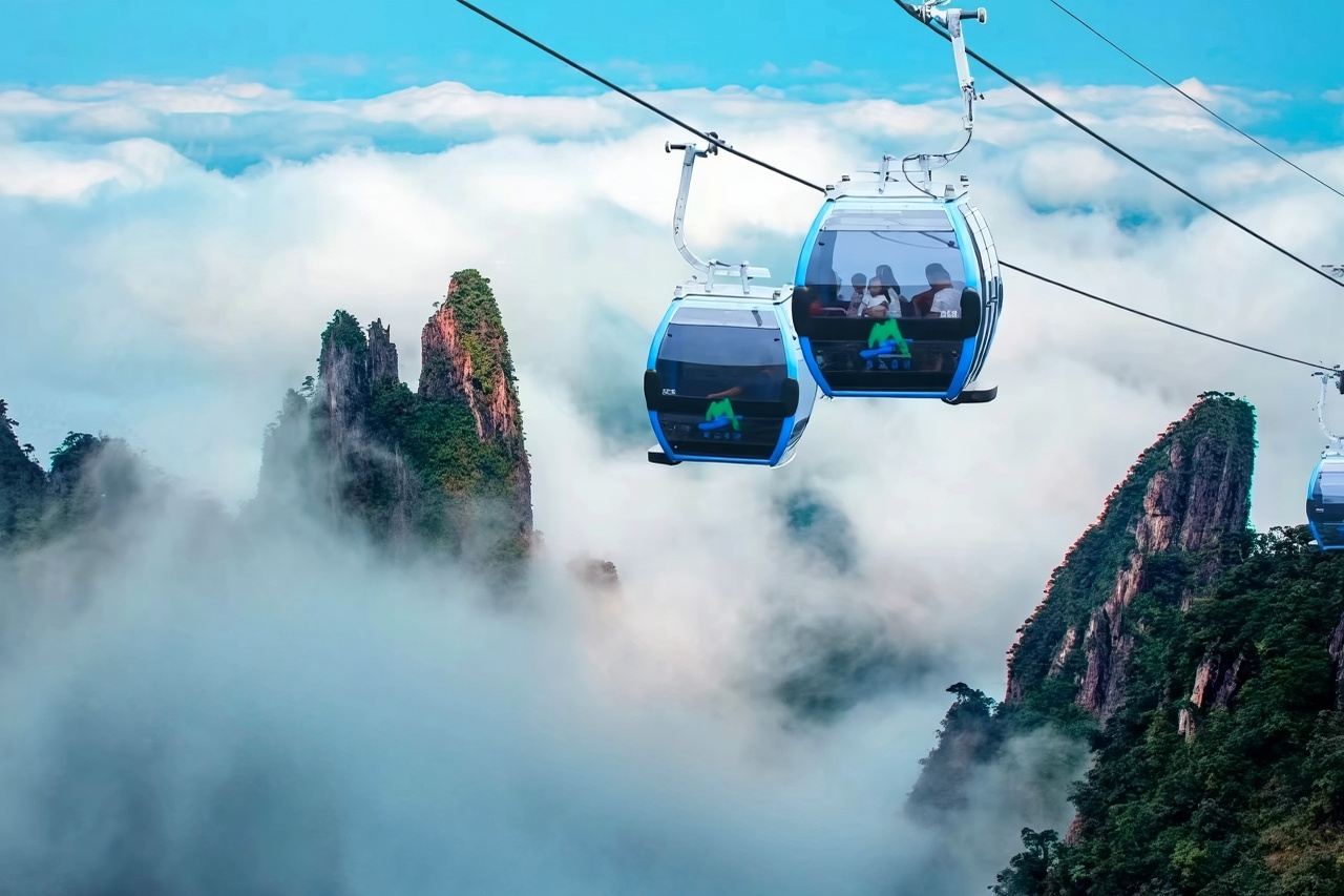 莽山五指峰景區一日遊【東進東出=景點門票+上下索道+觀光車】