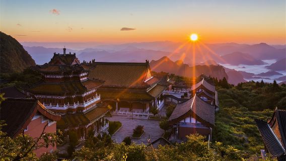 Zhangjiajie: Jelajahi Keajaiban Gunung Tianmen & Nikmati Pertunjukan Peri Rubah