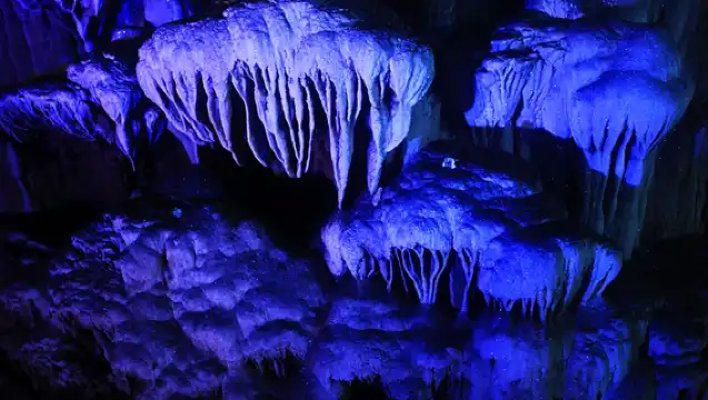 陽朔銀子岩半日遊【入場門票+陽朔來回交通】