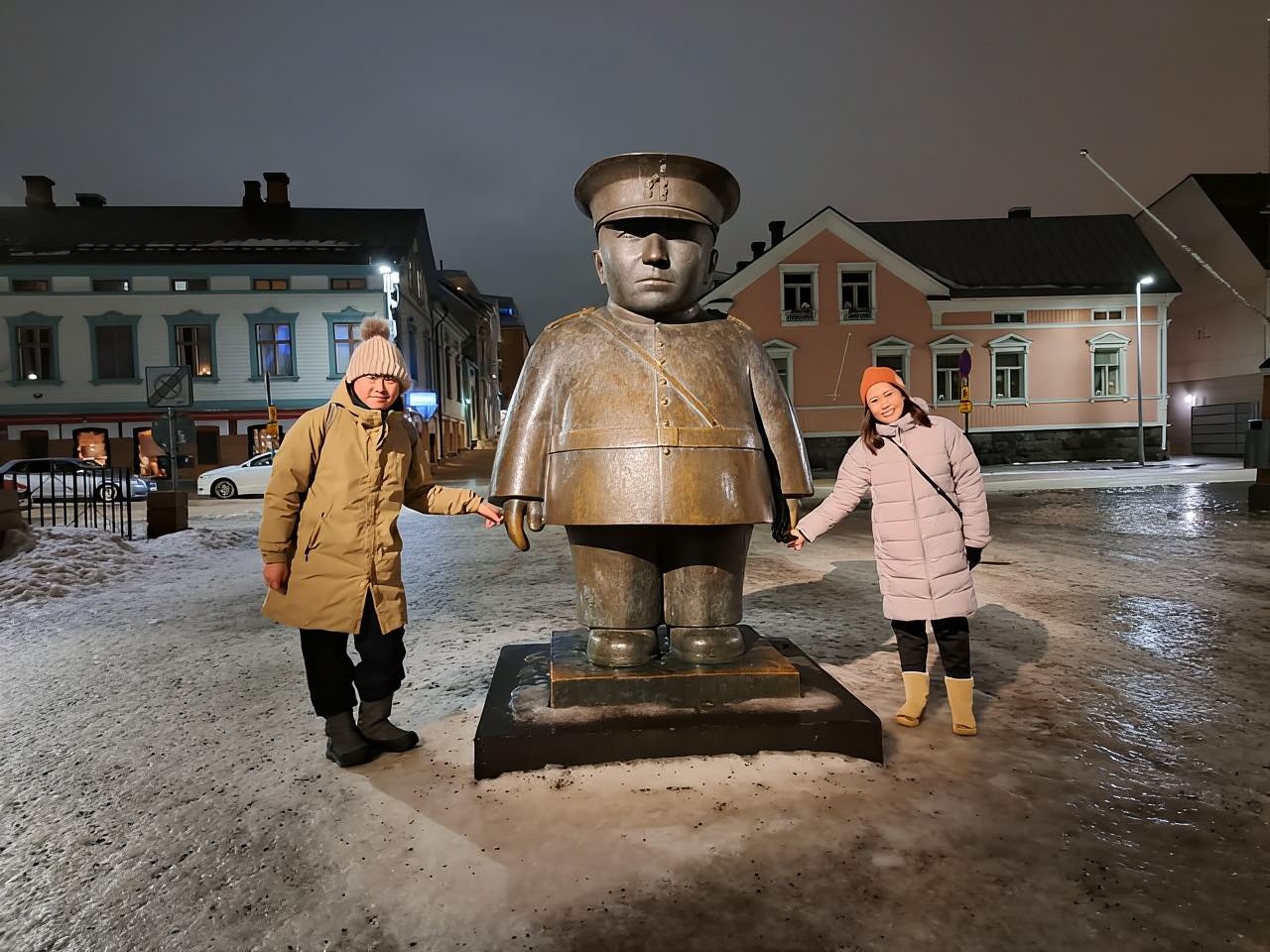 Oulu: Recorrido a pie. Una exploración más profunda y salvaje de Oulu.