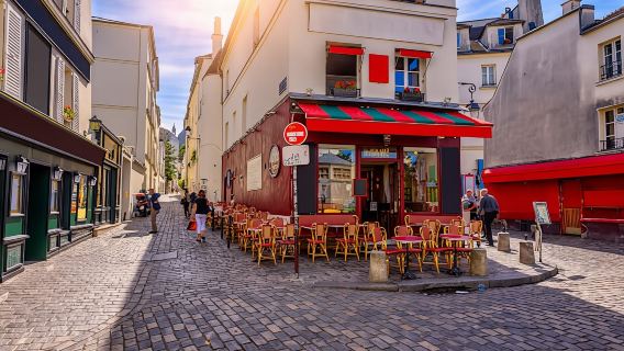 Bistrot and wine tasting tour in Montmartre