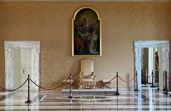 包車漫遊羅馬城堡區：夏宮+古道+古城+內米湖風光一線盡攬