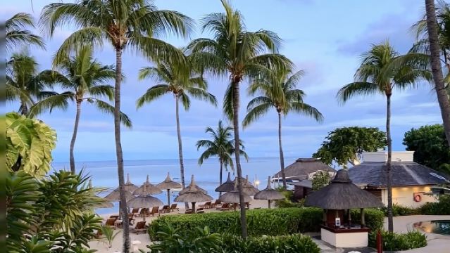Lawatan sehari sewaan peribadi ke Kawah Gunung Berapi Trou aux Cerfs, Lembah Hitam, Air Terjun Alexandra dan Tanah Tujuh Warna di Mauritius