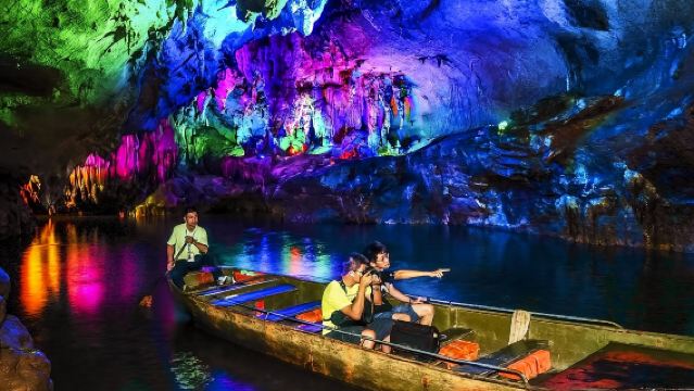 Qingyuan Private Charter 1-Day Tour: Lianzhou Underground River + Millennium Yaozhai [Round-Trip Hotel Transfer]