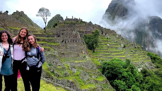 Rute Kerajaan Machu Picchu Sirkuit 3 + Panduan Tur Profesional