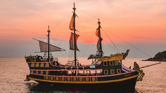 1 Day Trip: Thailand Pattaya Koh Larn + Ko Sak sailing boat 1-day tour with Black Pearl DJ party + sea fishing