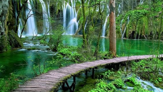 Plitvice Lakes - Day Tour with Boat Ride - TICKETS RESERVED