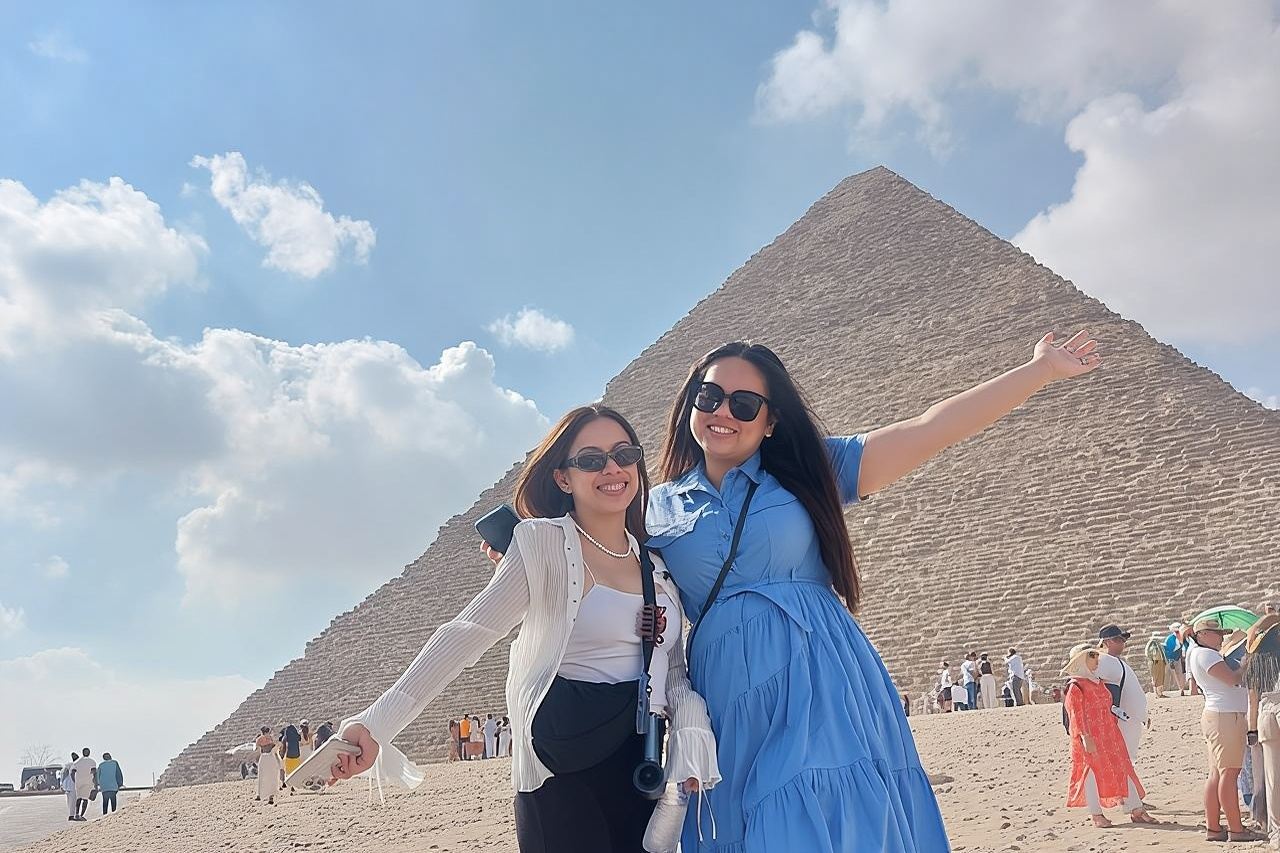 Giza Pyramids , Sphinx ,Saqqara and Memphis Private Tour