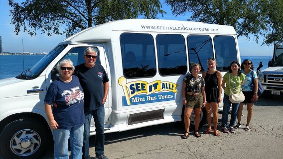 Chicago City Minibus Tour