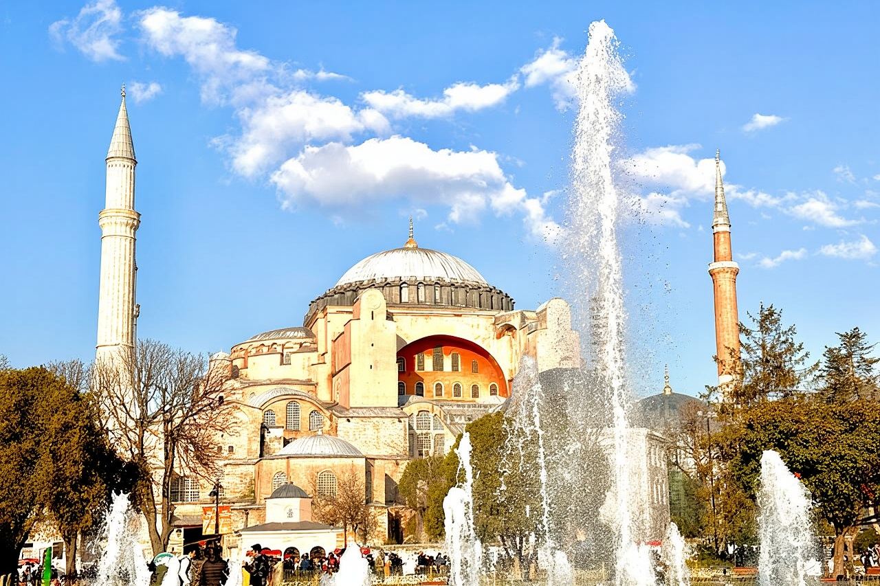 Istanbul Highlights Blue Mosque, Hagia Sophia, Cisterns and More!