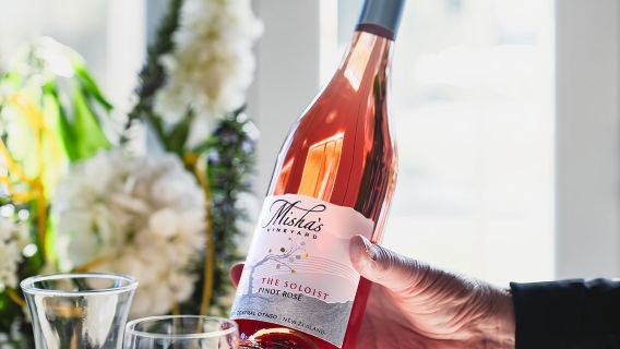 Premium-Weintour in kleiner Gruppe, 4 Weingüter, Mittagessen ab Queenstown