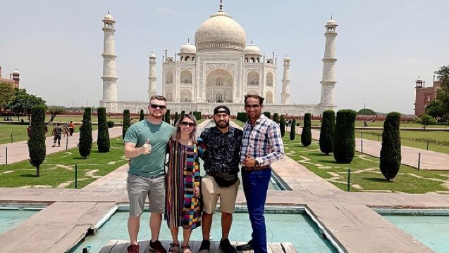 Taj Mahal Day Trip From Delhi By Superfast Train With 5* Meal