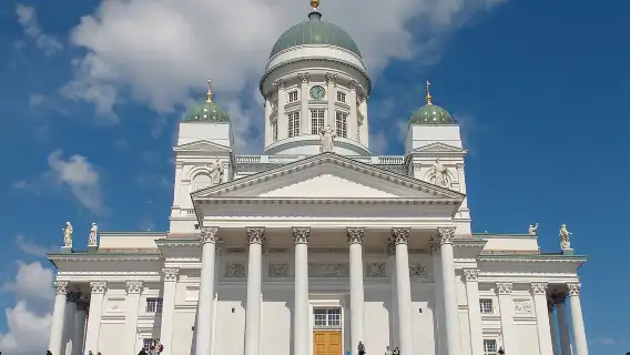 Helsinki Private Walking Tour with a Local