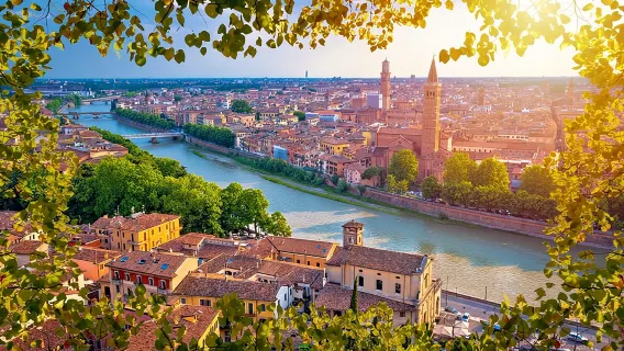 Verona: Passeio com Arena, Teleférico e Ingressos Opcionais para Julieta