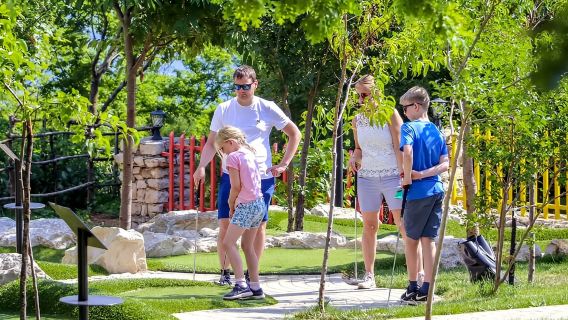Tirana: Dajti Mountain by Cable Car with local Guide