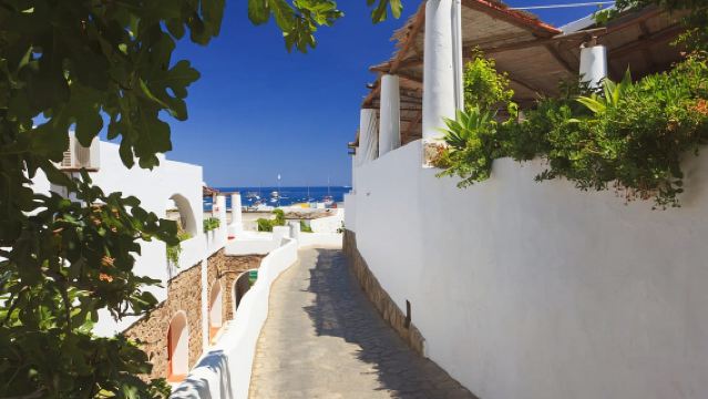 Da Milazzo: Escursione in barca notturna a Panarea e Strómboli