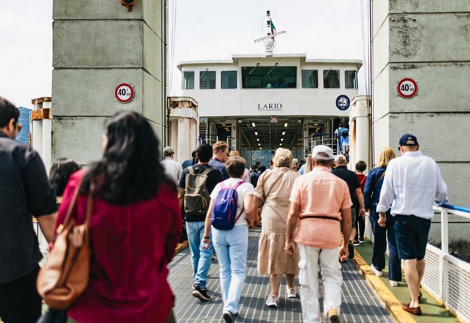 From Milan: Lake Como Cruise with Visits to Como & Bellagio