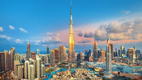 Dubai 4-in-1 Stadt-Highlights-Tour: Burj Khalifa, Dubai Frame, Miracle Garden & Global Village