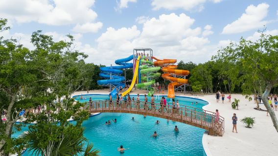 Cozumel en catamarán: Snorkel en El Cielo y parque de playa Kuza